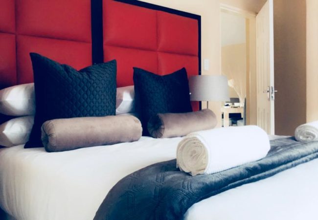 Dineo's lodge suite room